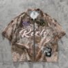 Chemise Florale Marron Style Rétro – Imprimé Graphique et Logo Tendance Mode