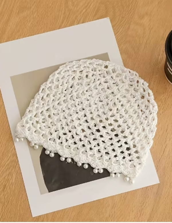 Bonnet Ample Ajouré à la Main pour Femme – Bonnet Léger Élastique et Sans Bord en Maille Tissée, Style Décontracté & Chic