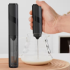 Mousseur à Lait Électrique Portable Multicolore – Émulsionneur et Mélangeur Polyvalent avec Étui de Rangement pour Lattes, Cappuccinos et Shakes Protéinés – Image 5