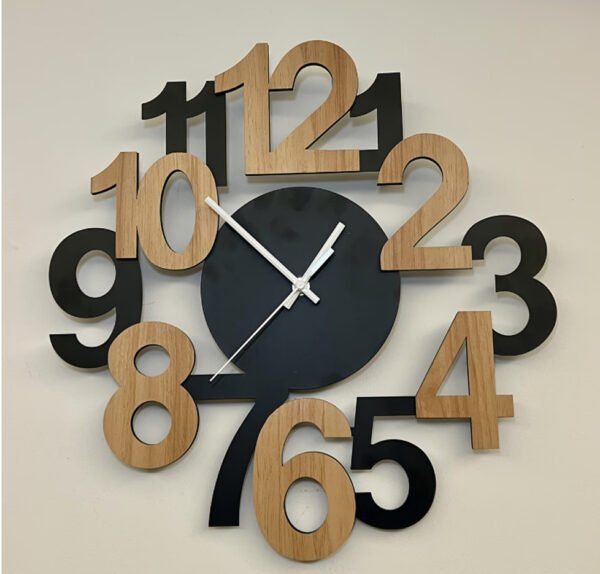 Horloge Murale Silhouette Asymétrique