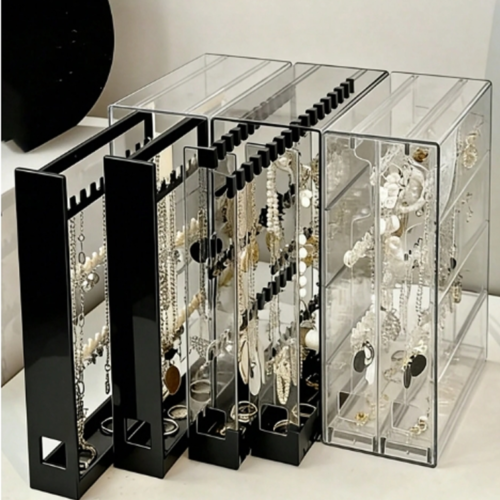 https://fr.shein.com/1pc-Acrylic-Transparent-Black-Jewelry-Storage-Box-Earring-Necklace-Bracelet-Display-Stand-For-Bedroom-Vanity-Desk-p-424470209.html?mallCode=1&detailBusinessFrom=0-2&imgRatio=3-4&detailBusinessFrom=0-2&main_attr=27_182