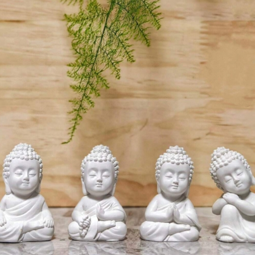 Lot de 4 Figurines Mignonnes de Petits Bouddhas Zen – Statuettes Décoratives en Résine pour Salon, Bureau, Voiture & Espace Méditation – Décoration Feng Shui & Idée Cadeau Porte-Bonheur