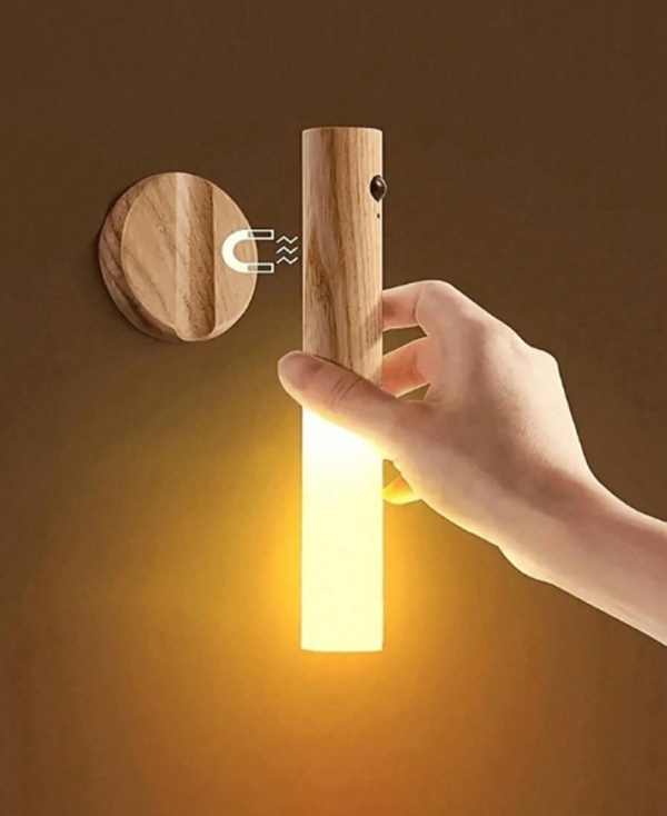 Lot de 2/3 Veilleuses à Détecteur de Mouvement en Bois – Appliques Murales LED Magnétiques & Rechargeables – Lampes Portables Sans Fil d'Intérieur pour Couloir, Escalier, Armoire, Placard & Chambre