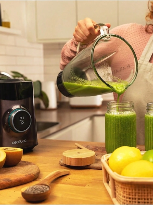 Rectangle 1018 (37) Mixeur Blender en Verre Cecotec Power Black Titanium 1800 Advance (1800W) – Blender Blender en Acier Inoxydable de 1,8L avec Lame 8 Branches Titanium – 10 Vitesses, 4 Programmes & Filtre à Jus